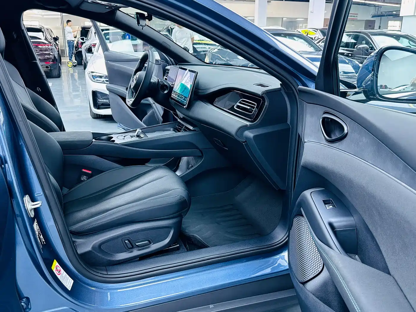 BYD Seal 06 New Energy 2025 DM-i Smart Drive Edition 120KM Luxury фото 8