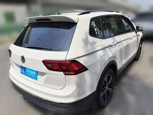 Volkswagen Tiguan L 2020 330TSI Auto 2WD Trend China VI — фото 2