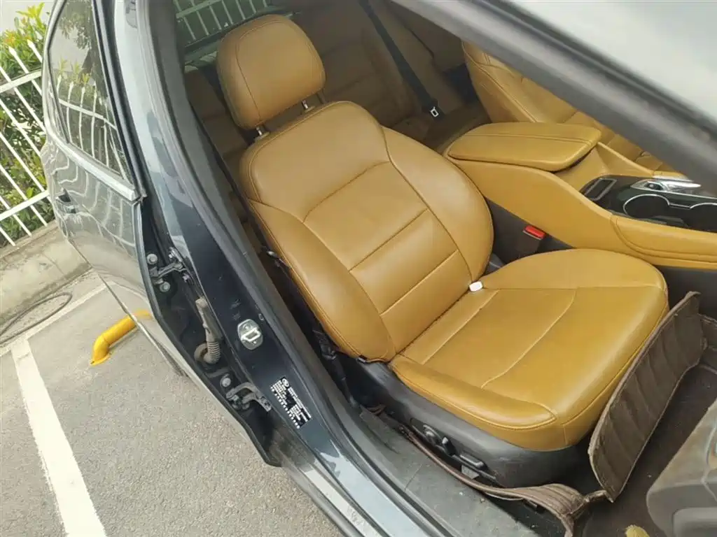 Chevrolet Malibu XL 2017 1.5T Auto Sport Edition фото 25