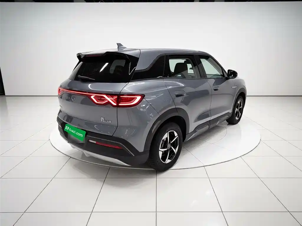 BYD Yuan UP 2024 401KM Leading Edition фото 5