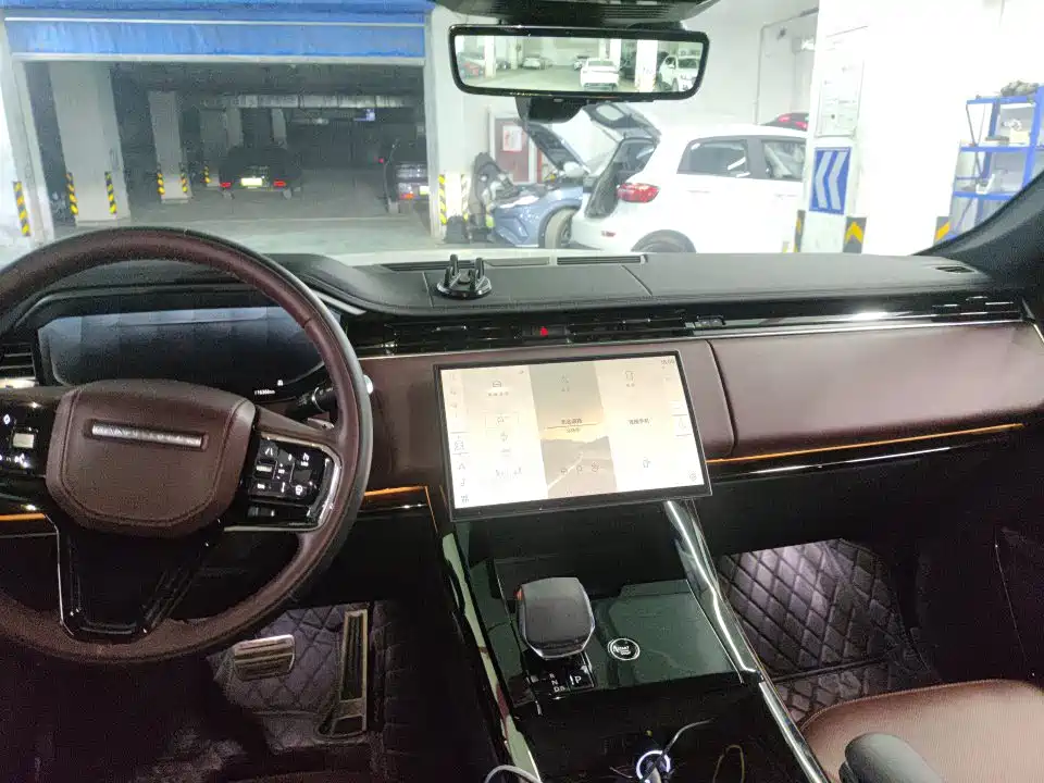 Land Rover Range Rover Sport 2024 2024 400PS Dynamic SE