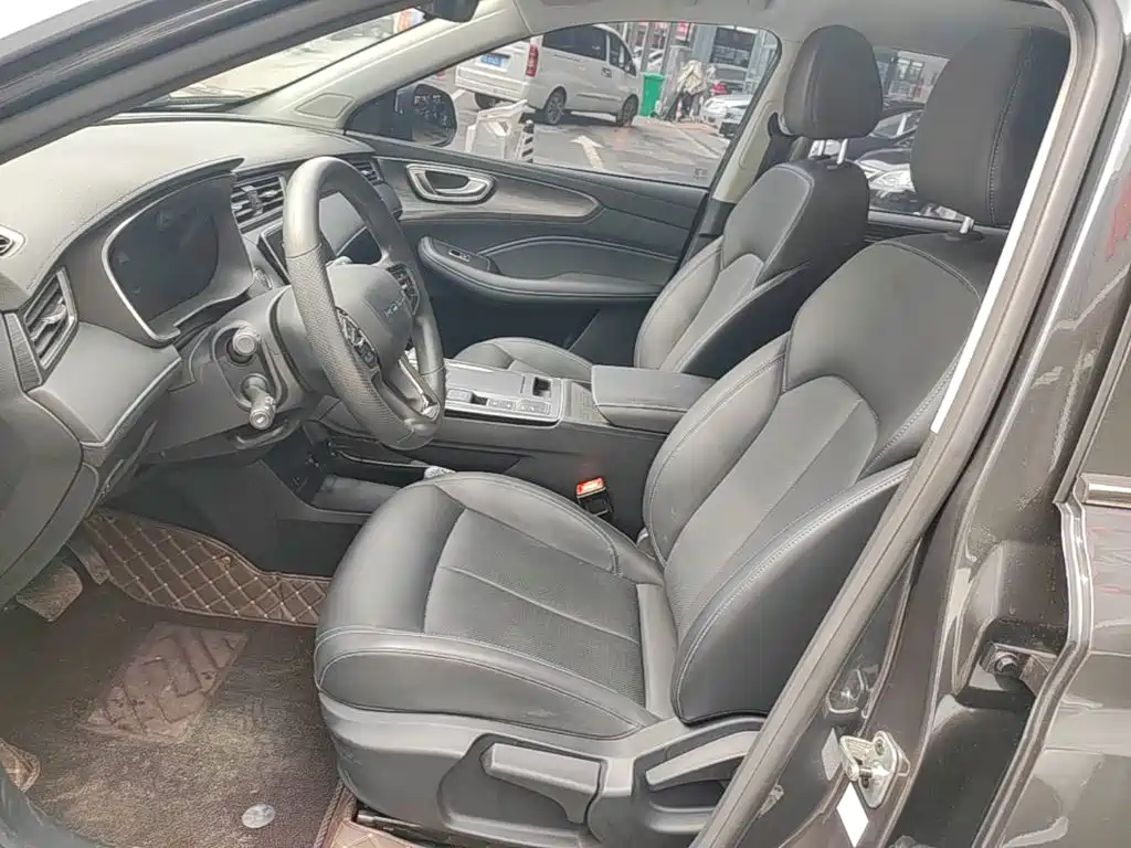 Roewe RX5 2025 2025 PLUS 330TGI Auto Trend-Setting Smart Edition