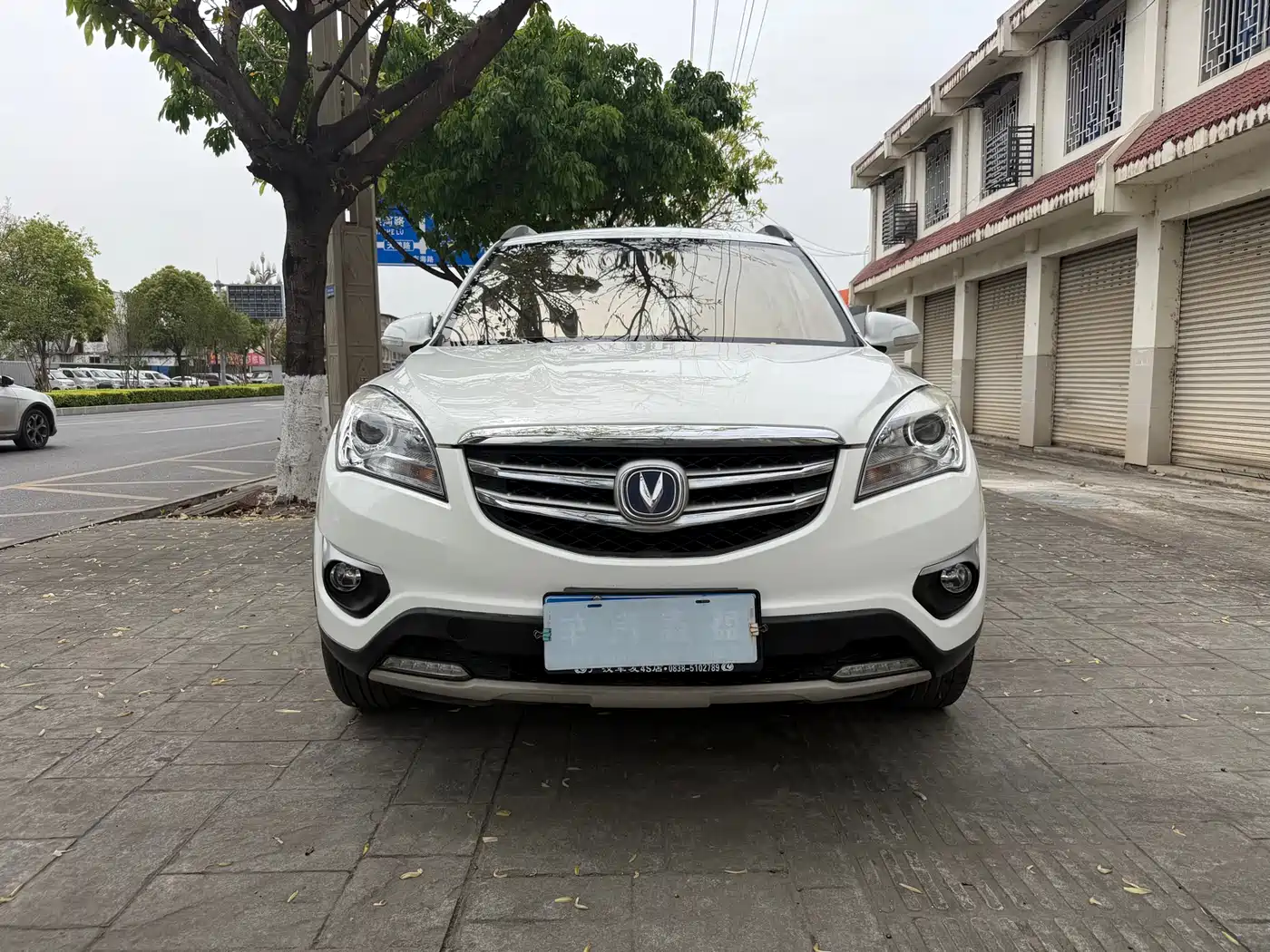 Фото 2 - Changan CS35