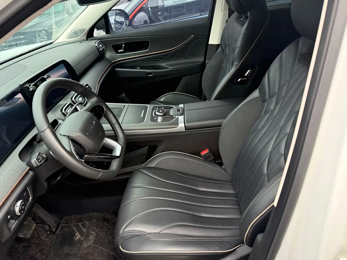 Chery Tiggo 9 2023 2023 2.0T Automatic 2WD Luxury 7-Seater