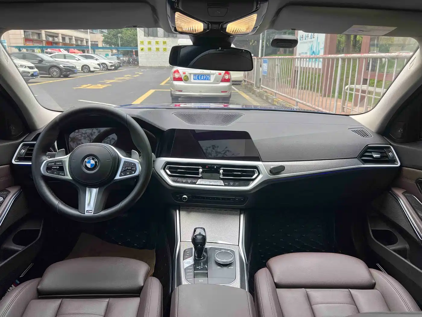 BMW 3 Series 2020 325Li M Sport Black Night Package фото 6