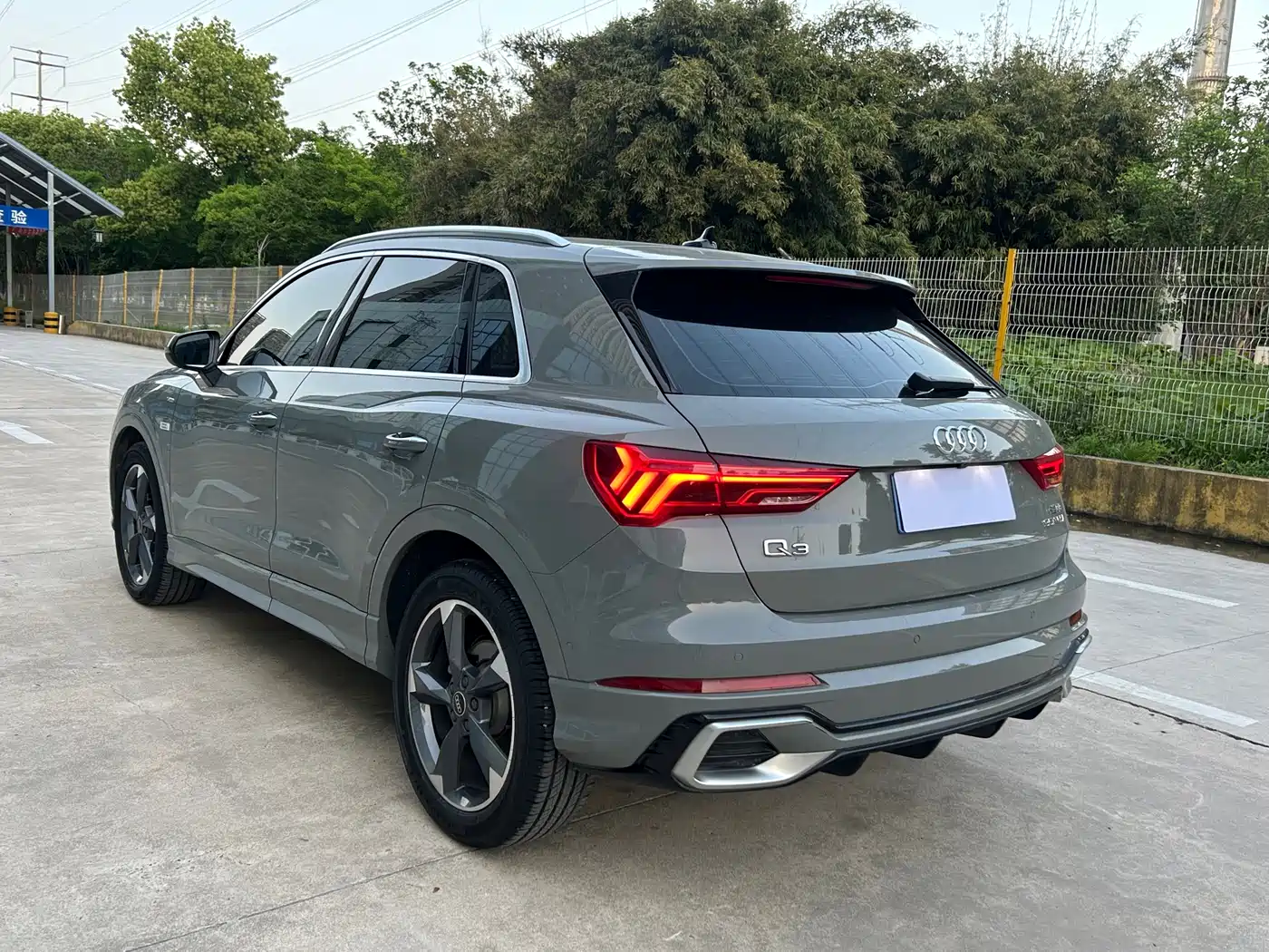 Audi Q3 2024 35 TFSI Fashion Sport фото 13