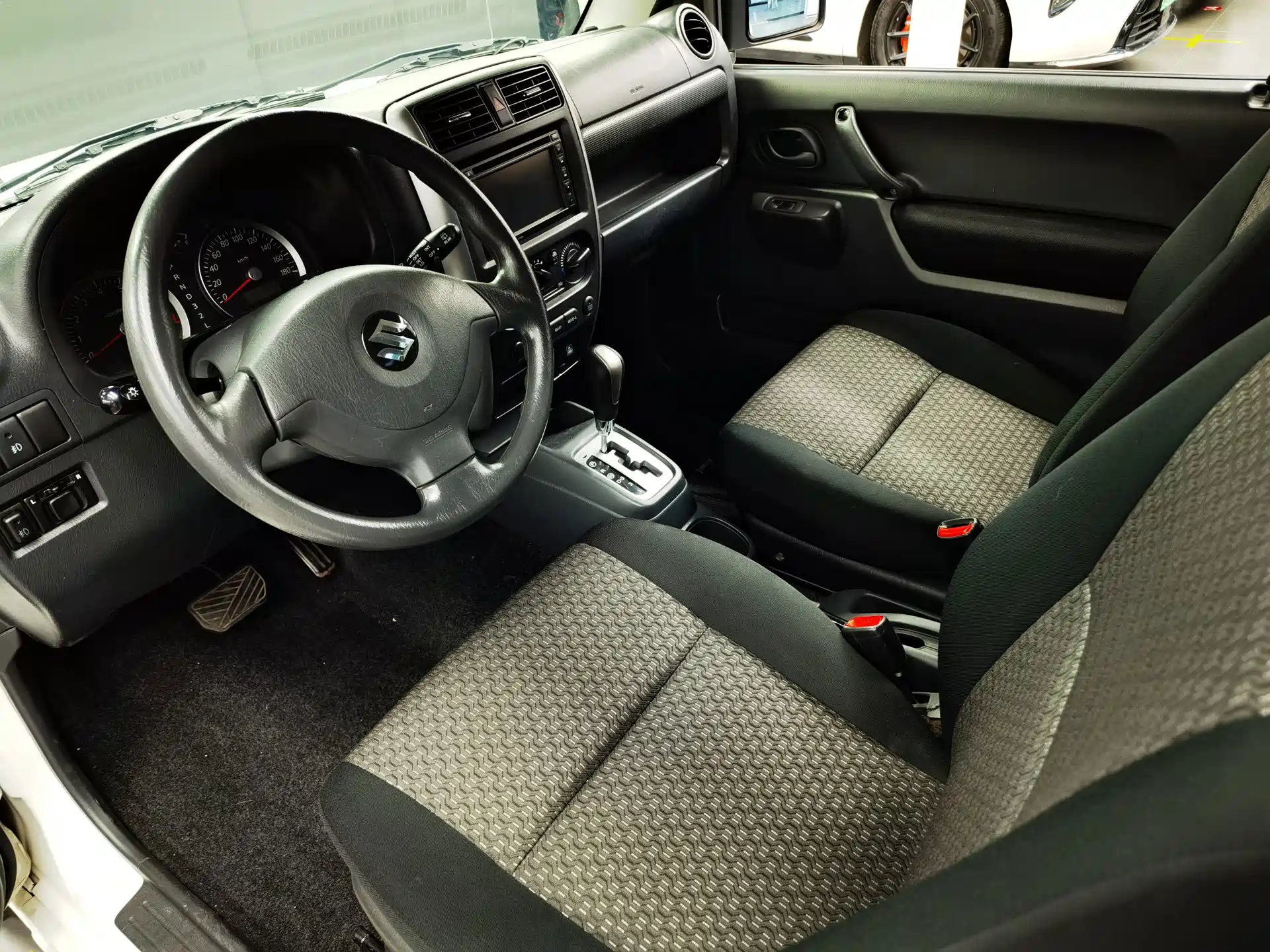 Фото 15 - Suzuki Jimny (Import)