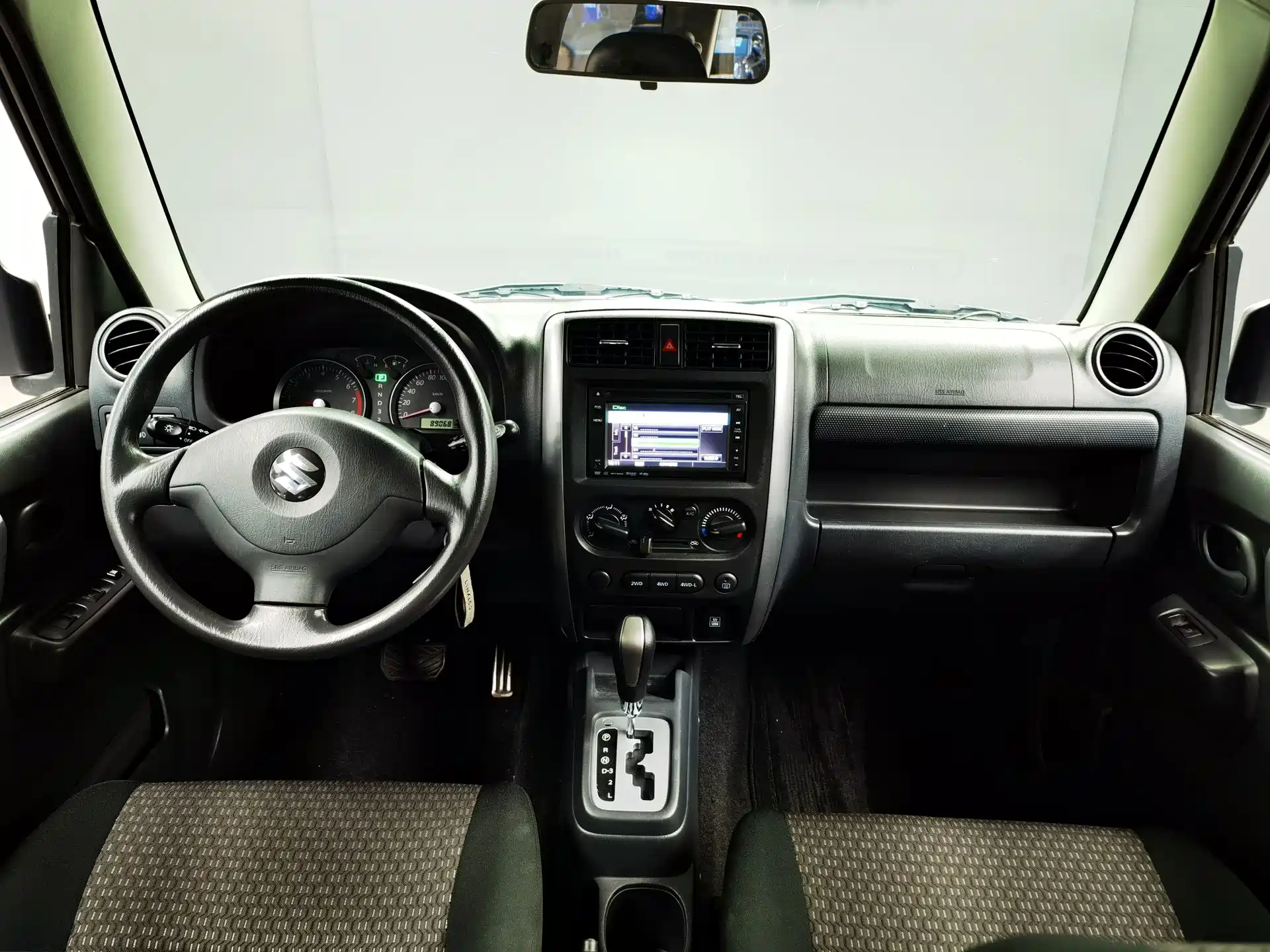 Фото 24 - Suzuki Jimny (Import)