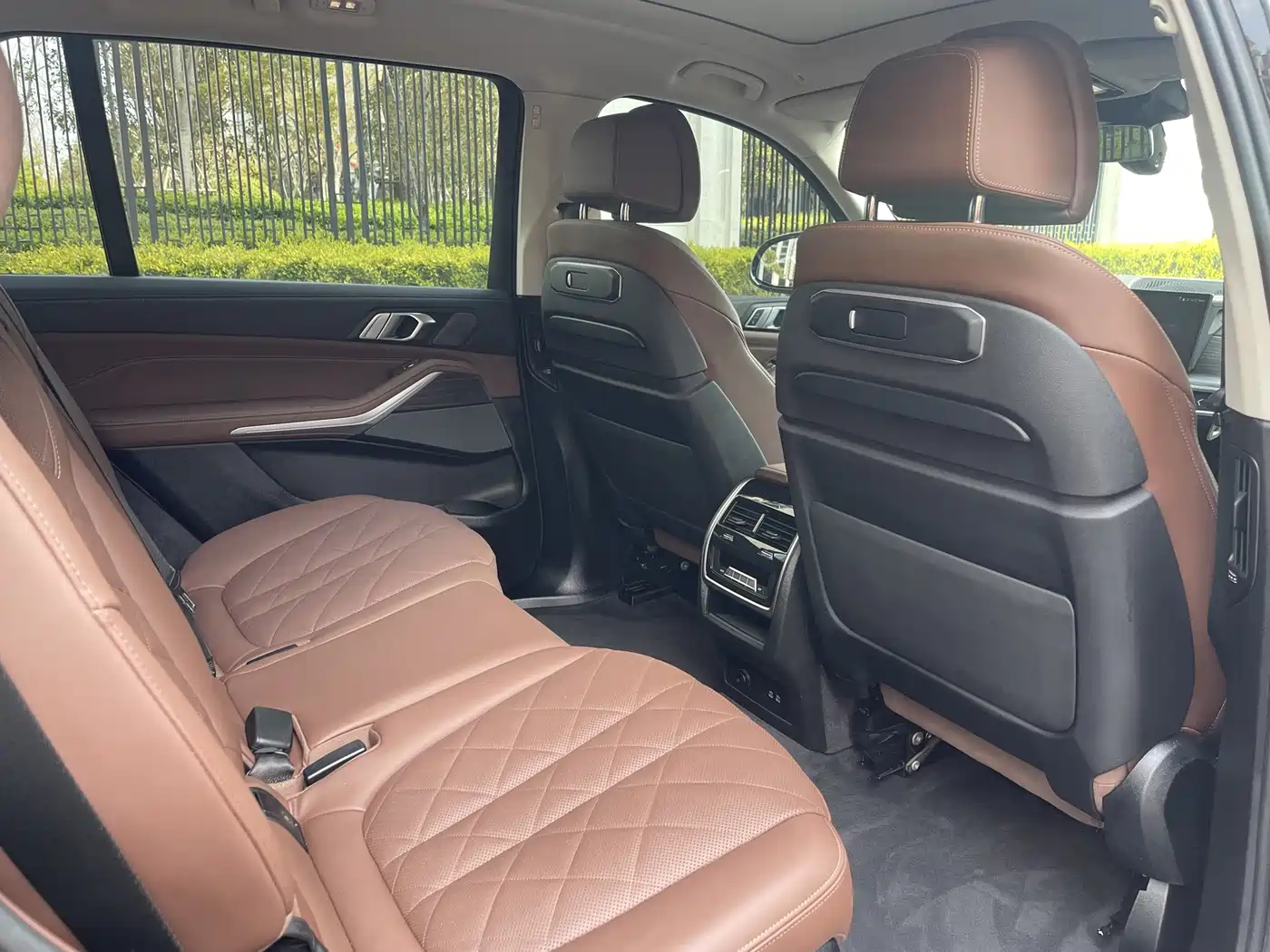 BMW X7 2024 2023 xDrive40i Leading Luxury Package