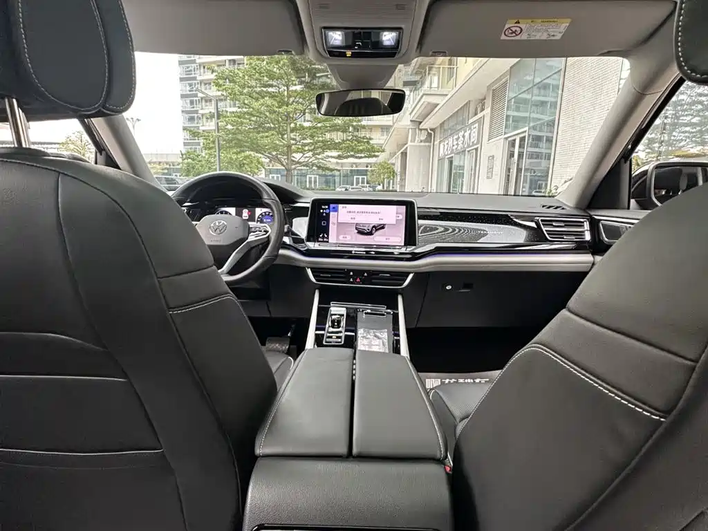 Volkswagen Teramont 2023 330TSI FWD Premium Luxury Edition фото 25