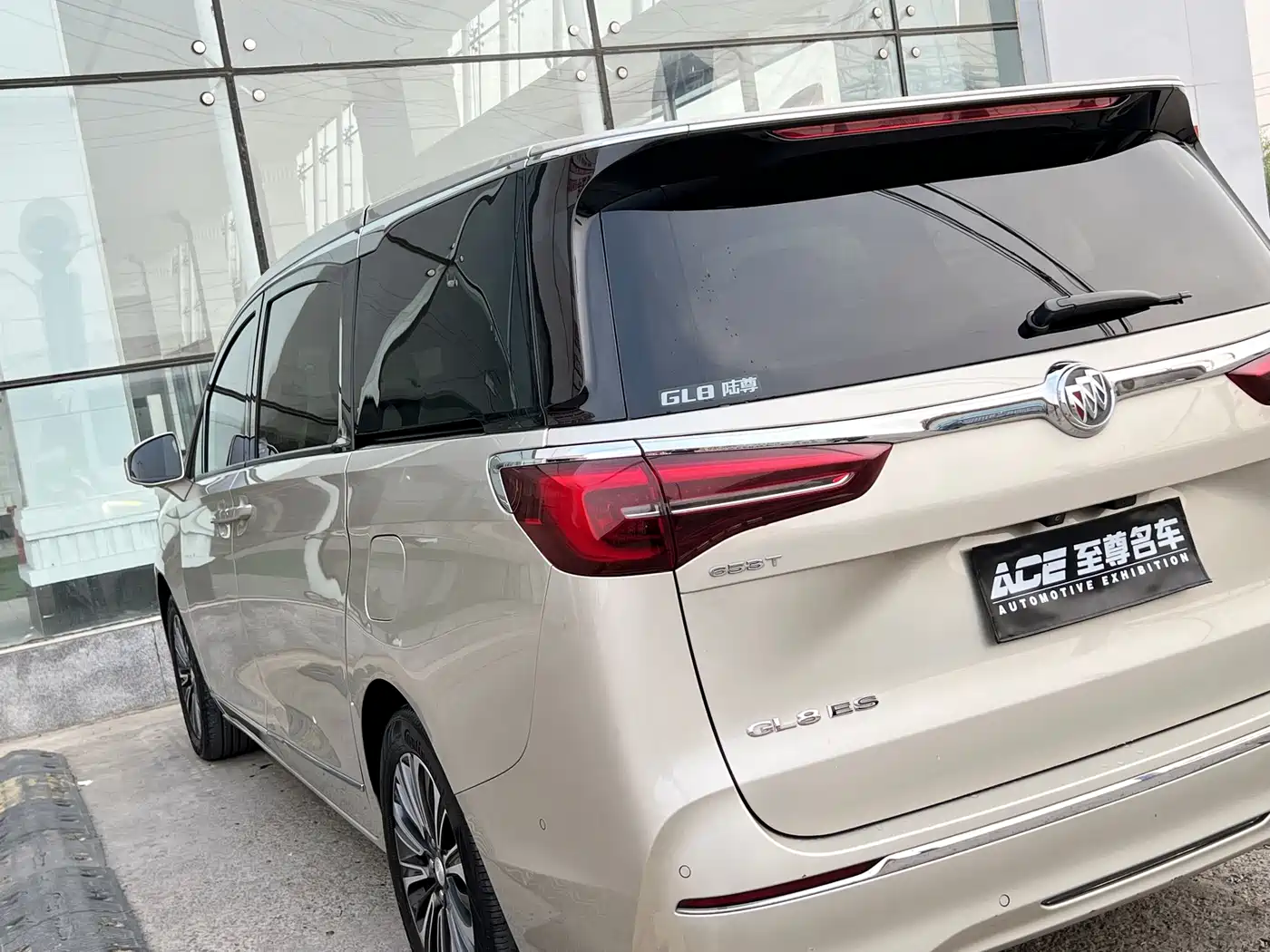 Buick GL8 2022 ES Landmark 653T Flagship фото 9