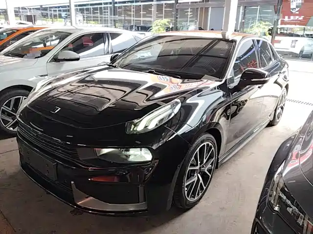 Lynk & Co 03 2021