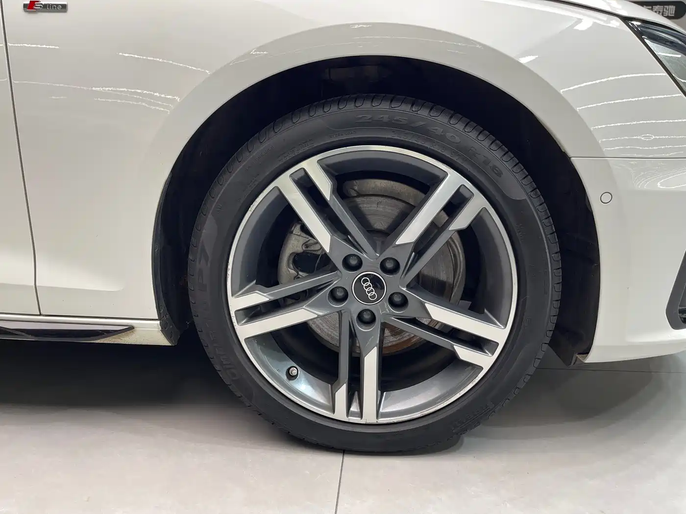 Audi A4L 2022 40 TFSI Luxury Dynamic фото 27