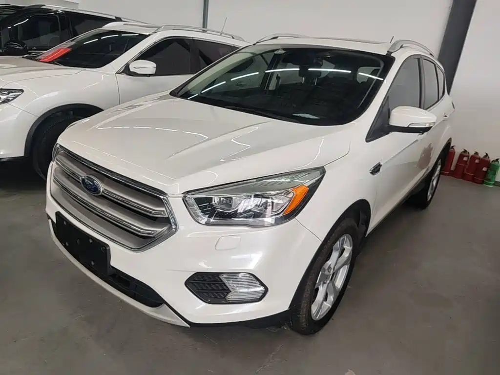 Photo 1 - Ford Kuga