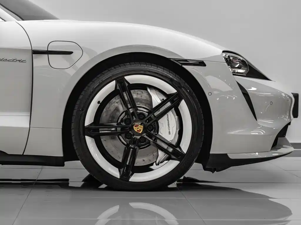 Porsche Taycan 2020 2019 Taycan Turbo