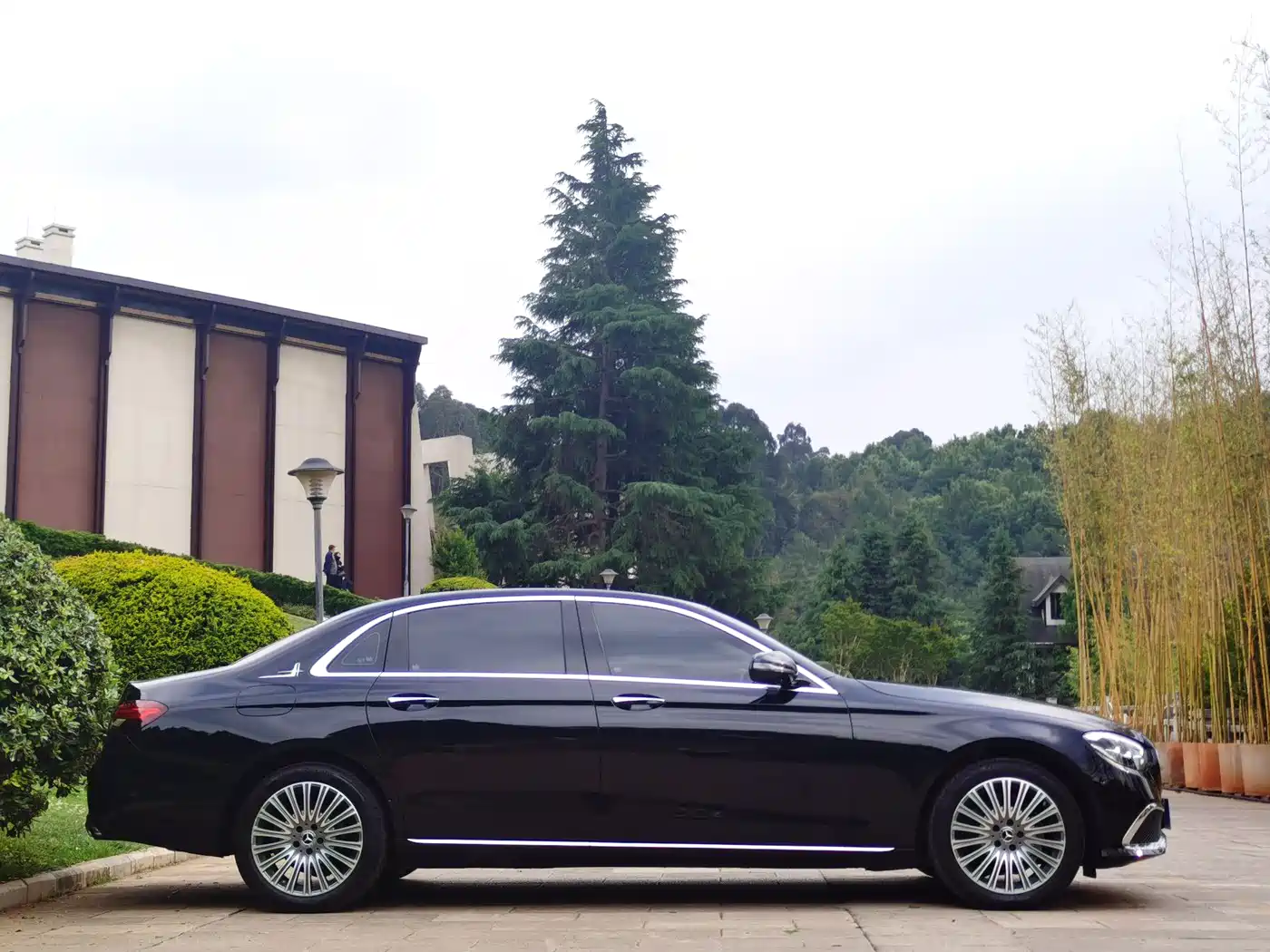 Mercedes-Benz E-Class 2023 Facelift E 300 L Fashion фото 7