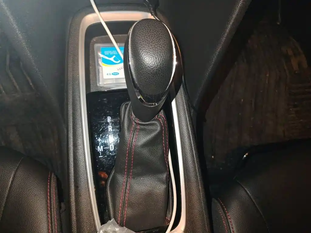 Chevrolet Monza 2019 RS 330T Auto Smooth Edition China VI фото 7
