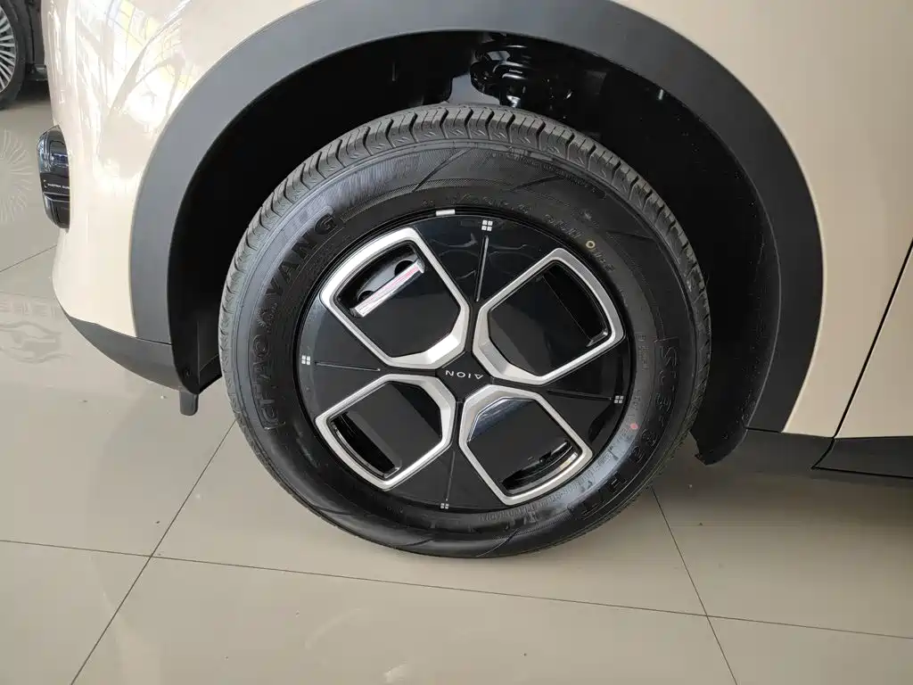 Aion UT 2026 2025 Model 330 Starlight Edition