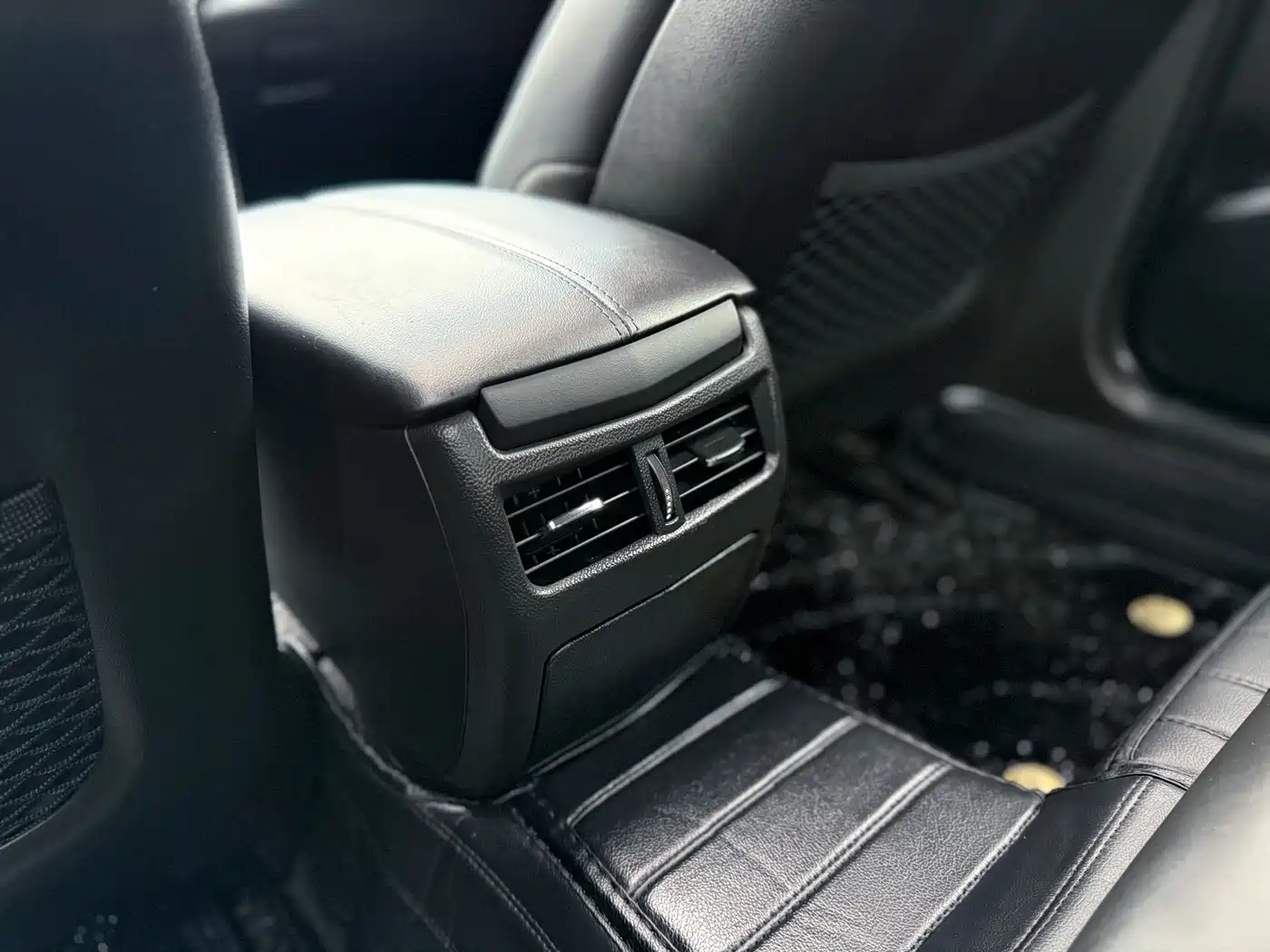 Cadillac ATS-L 2017 28T Technology фото 15