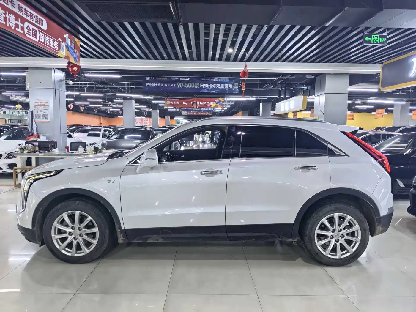 Фото 3 - Cadillac XT4