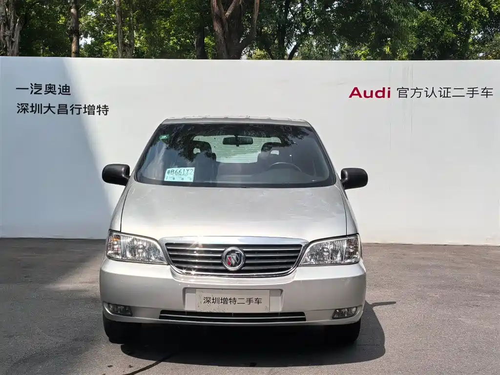Buick GL8 2010