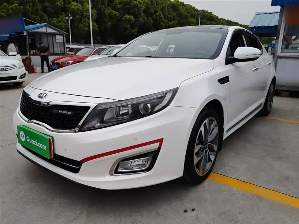 Kia K5 2015 2.0L Automatic LUX фото 2