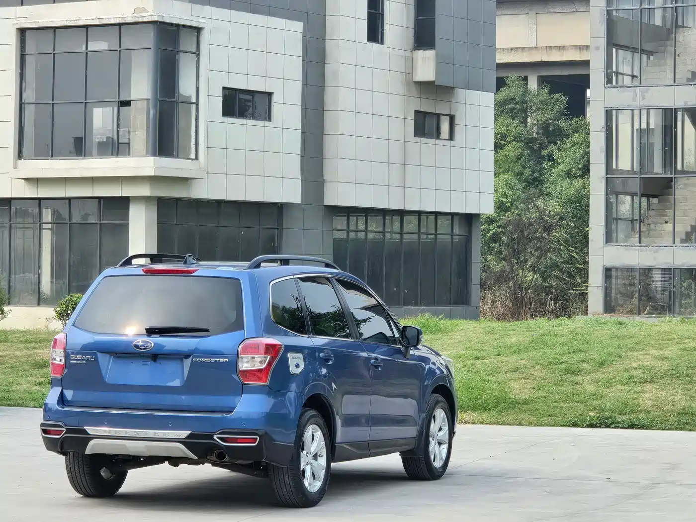 Subaru Forester 2013 2.5i Automatic Luxury Edition фото 6