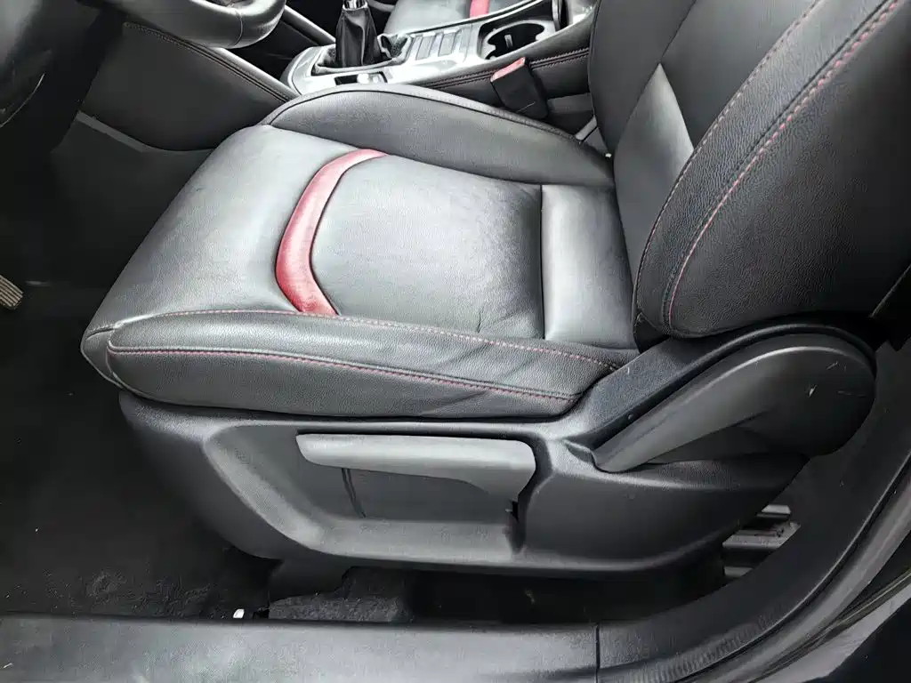 Changan CS55 2017 2017 1.5T Manual Xuanse Edition