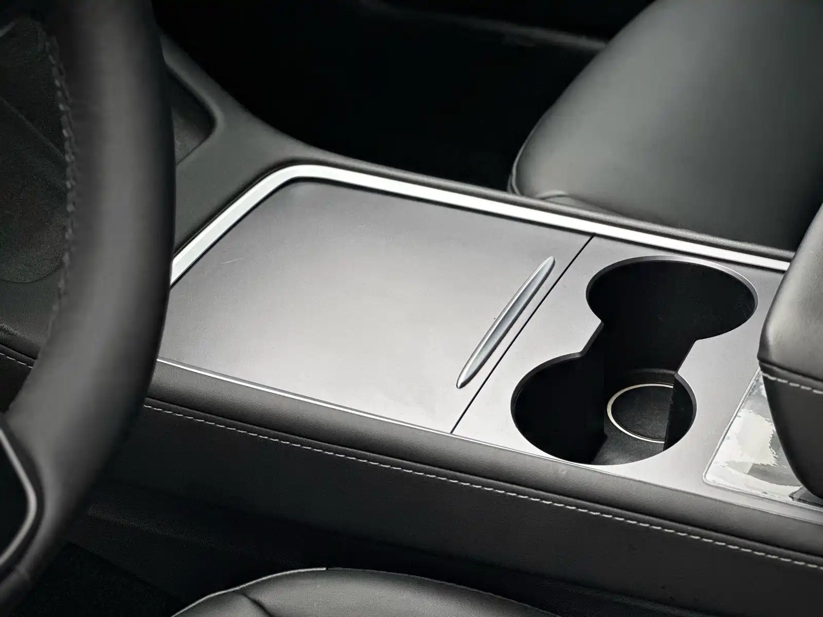 Фото 8 - Tesla Model 3