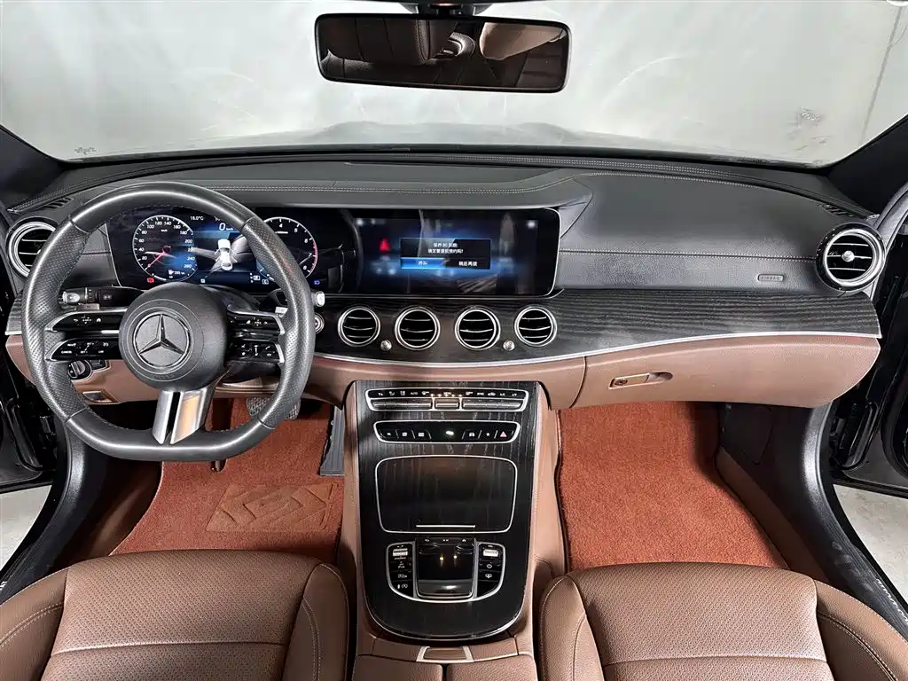 Mercedes-Benz E-Class 2023 Facelift E 300 L Sport Luxury фото 13