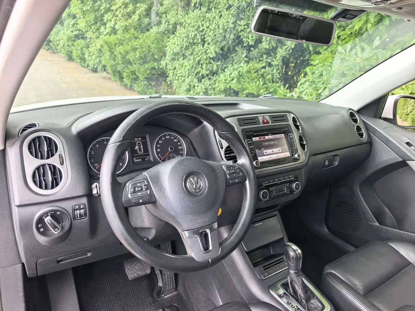 Volkswagen Tiguan 2012 1.8TSI Automatic 4WD Elite Edition фото 4