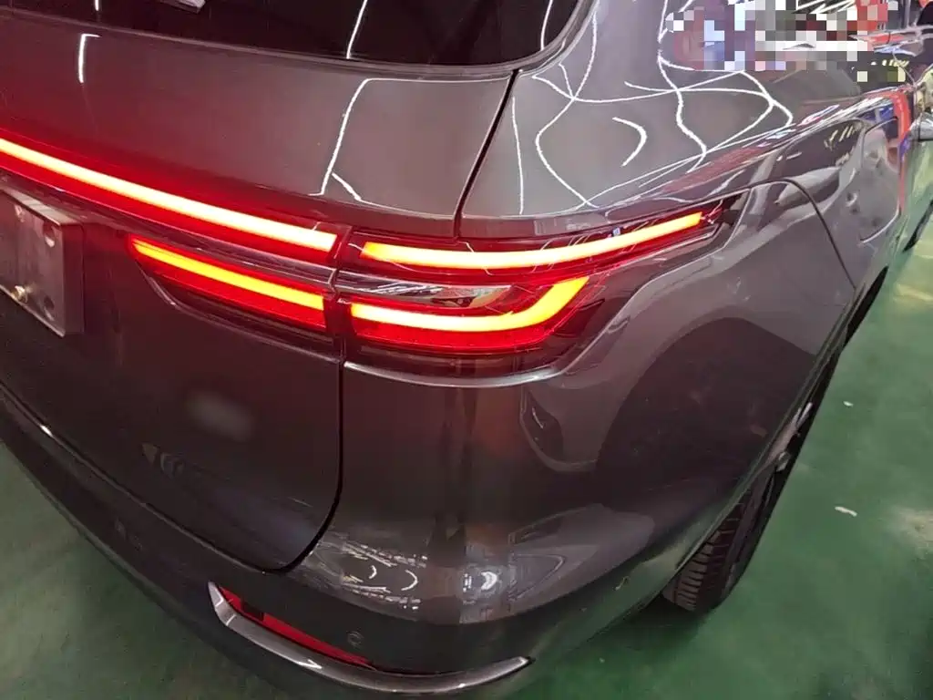 Фото 8 - Li Auto Li ONE
