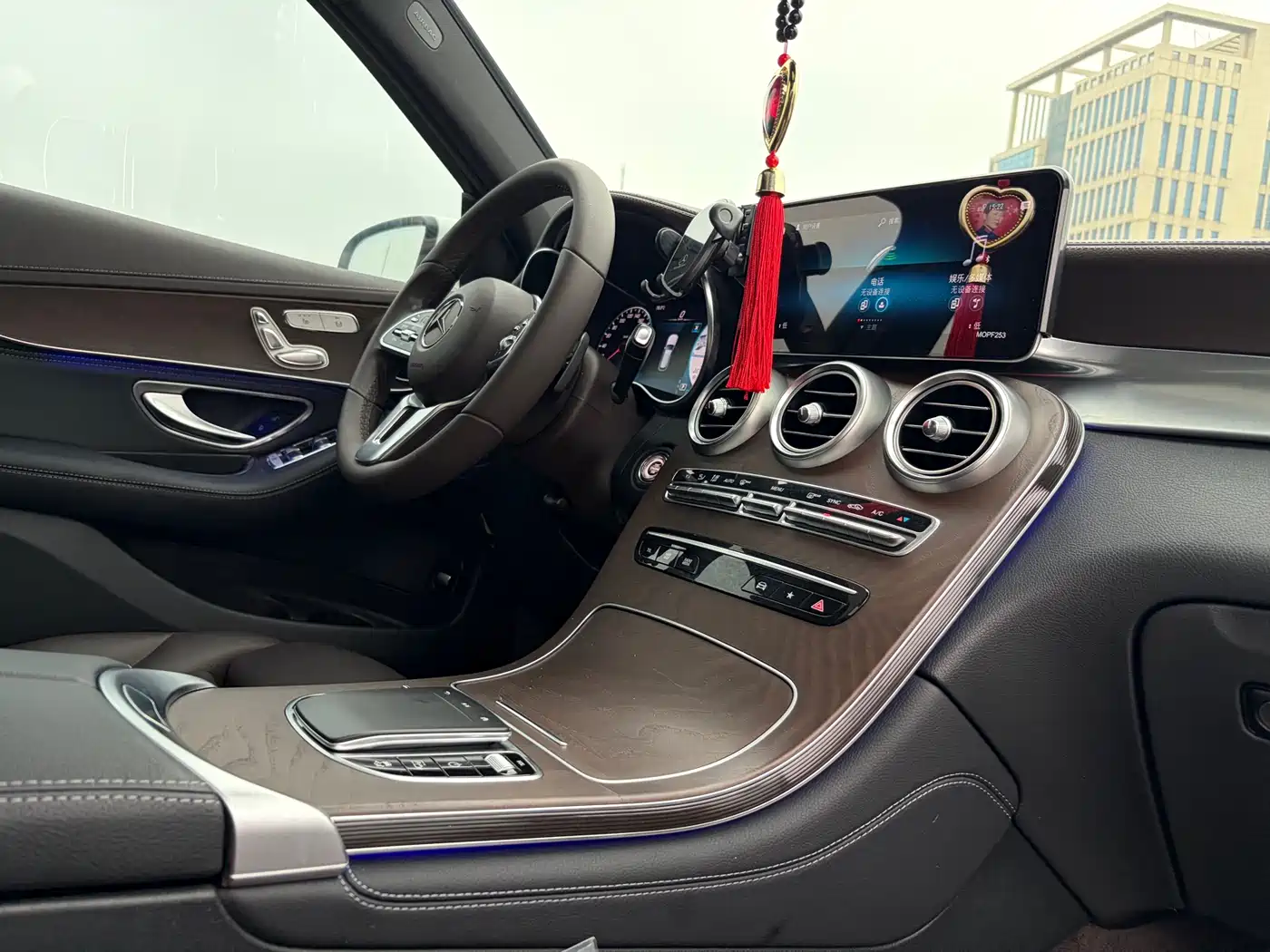 Mercedes-Benz GLC 2020 GLC 260 L 4MATIC Luxury фото 15