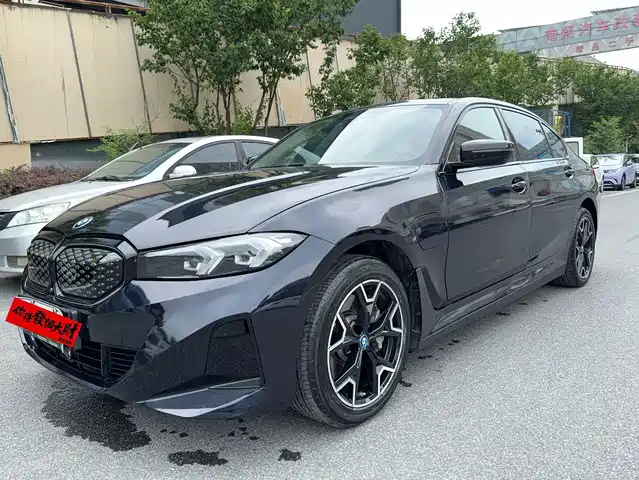  BMW BMW i3 2025 eDrive 40 L Shadow Night Sport Package