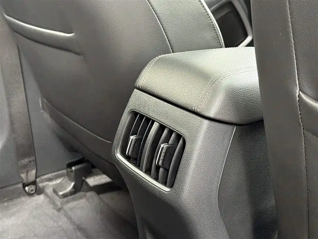 Hyundai Beijing Hyundai ix35 2019 2.0L Automatic 2WD Zhiyong·Smooth Enjoy China VI фото 34