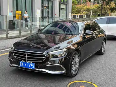 Mercedes-Benz E