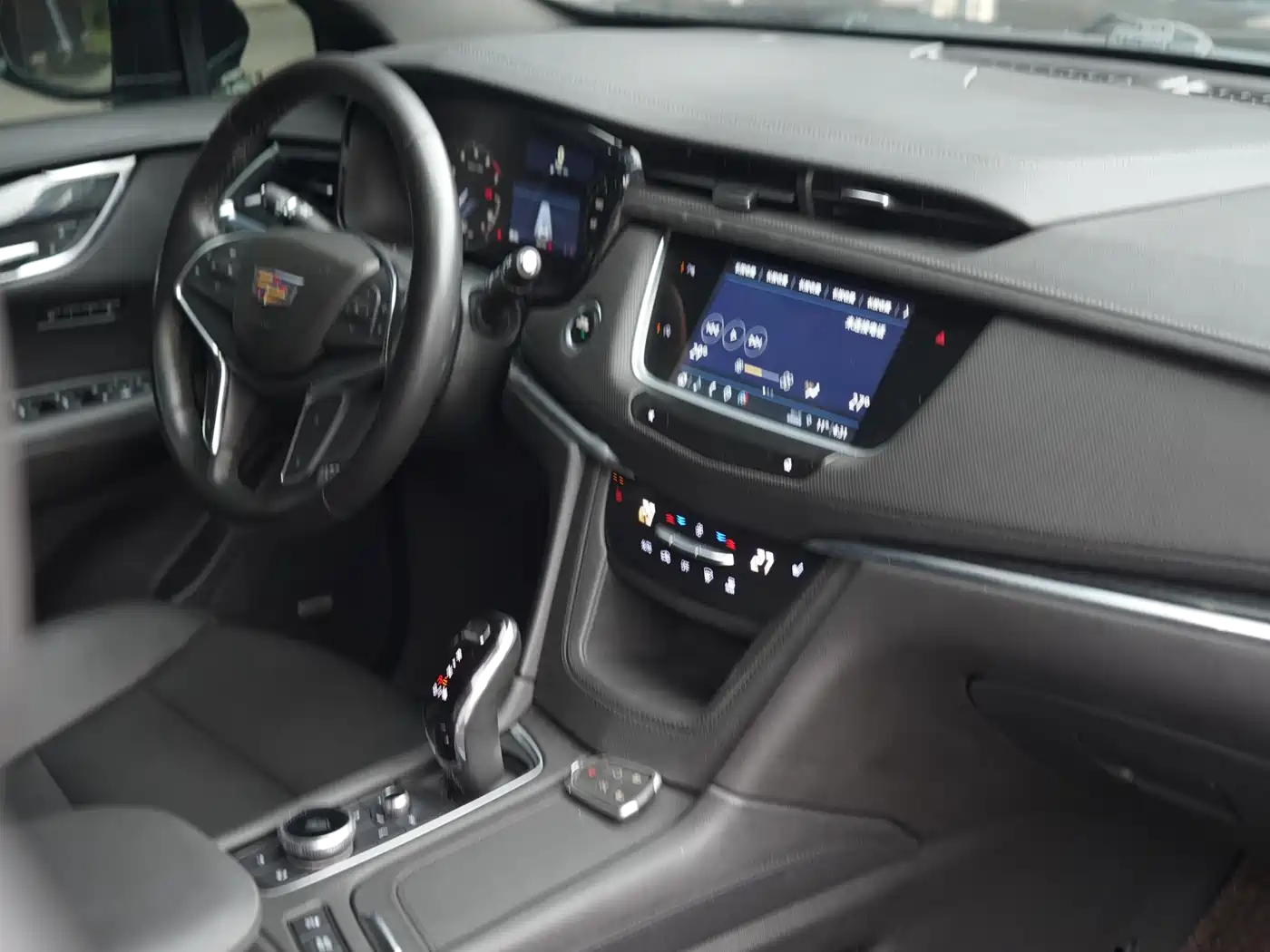 CADILLAC XT5