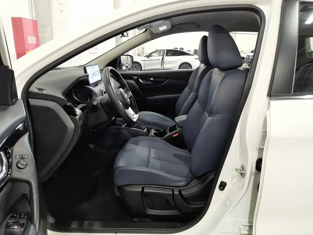 Nissan Qashqai 2025 2025 Honor 2.0L CVT XV Sincere Edition