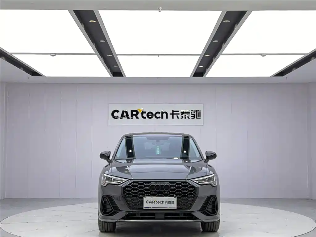 Audi Q3 Sportback 2023 40 TFSI Fashion фото 8