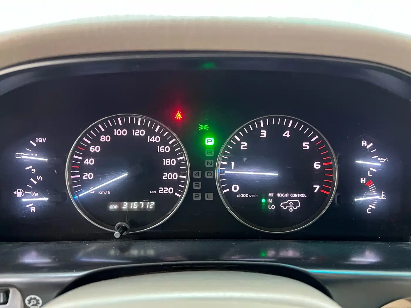 Toyota Land Cruiser 2005 Model 4.7L Automatic VX-R Luxury DVD Edition фото 20
