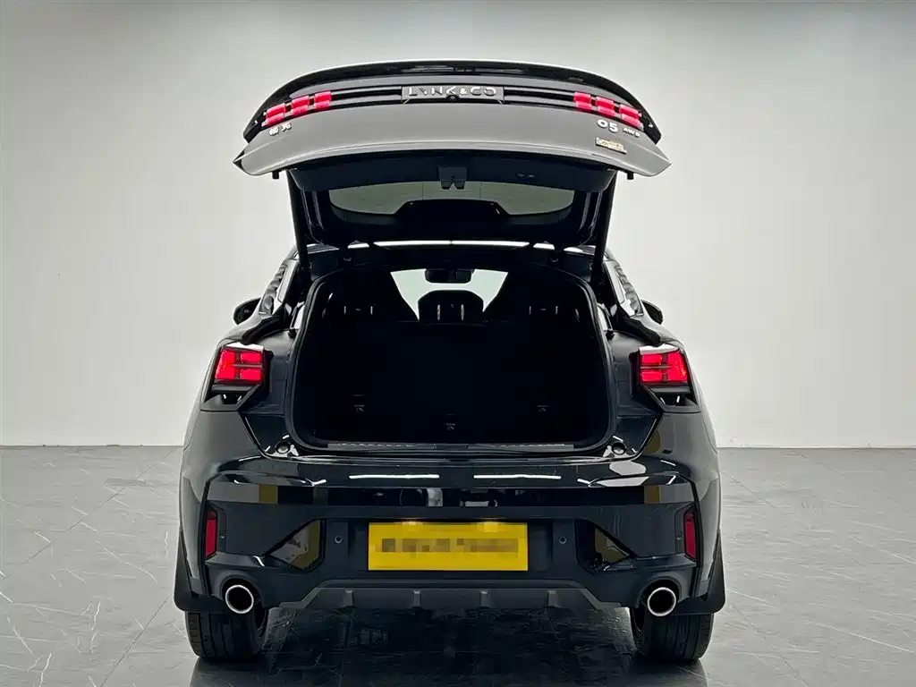 Lynk & Co 05 2020 2.0TD 4WD Halo Edition фото 11