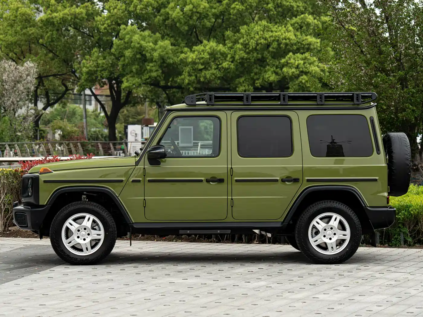Mercedes-Benz G-Class фото 16