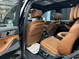 صورة 9 - BMW X7