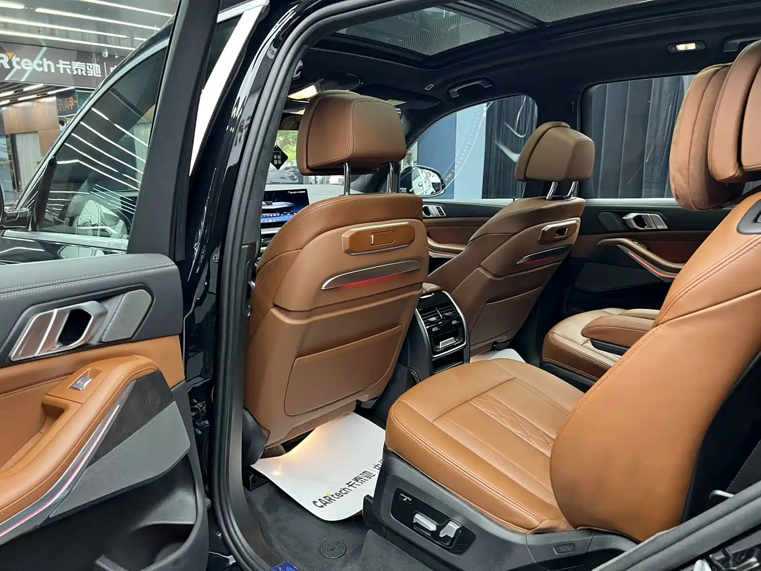 صورة 9 - BMW X7
