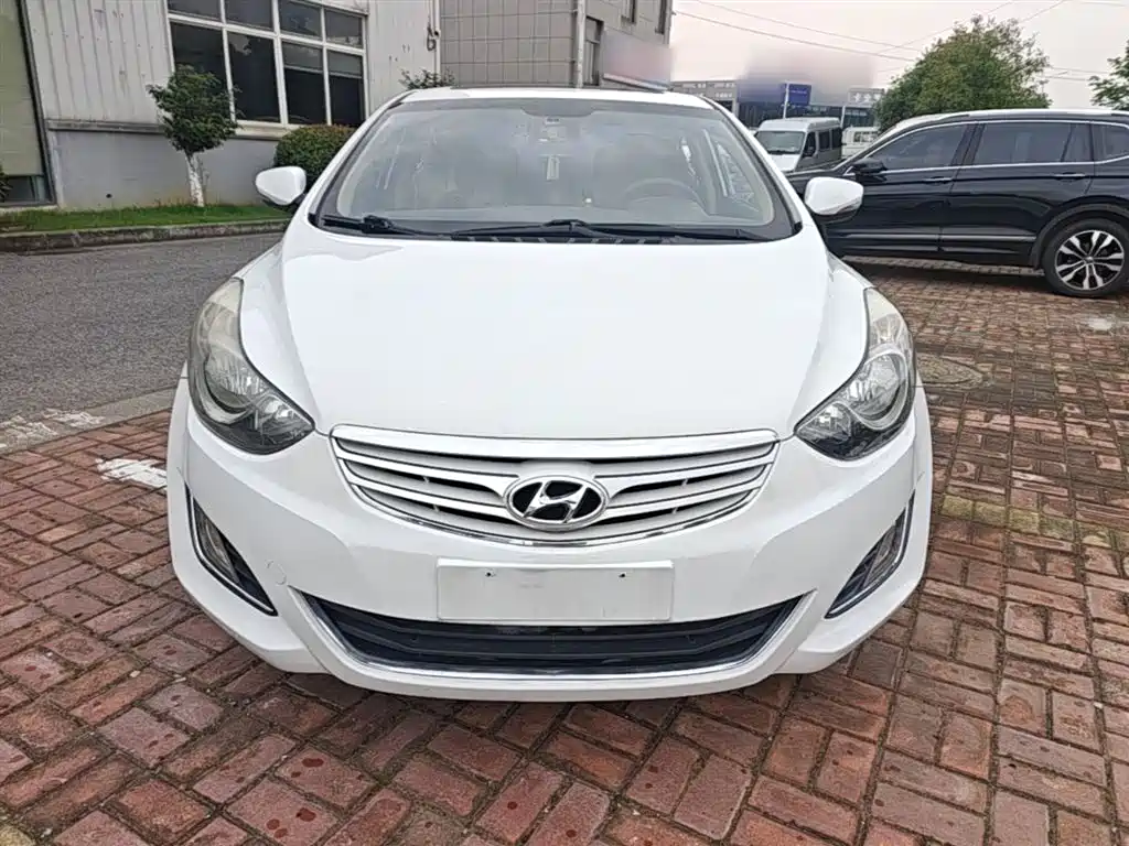 Hyundai Langdong 2013 1.6L Automatic Leading фото 3