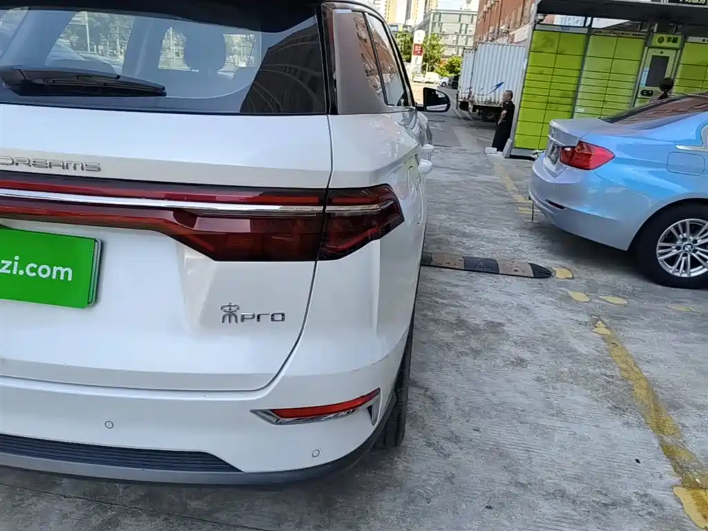 BYD Song Pro New Energy 2019 DM 1.5T 4WD Performance Luxury фото 8