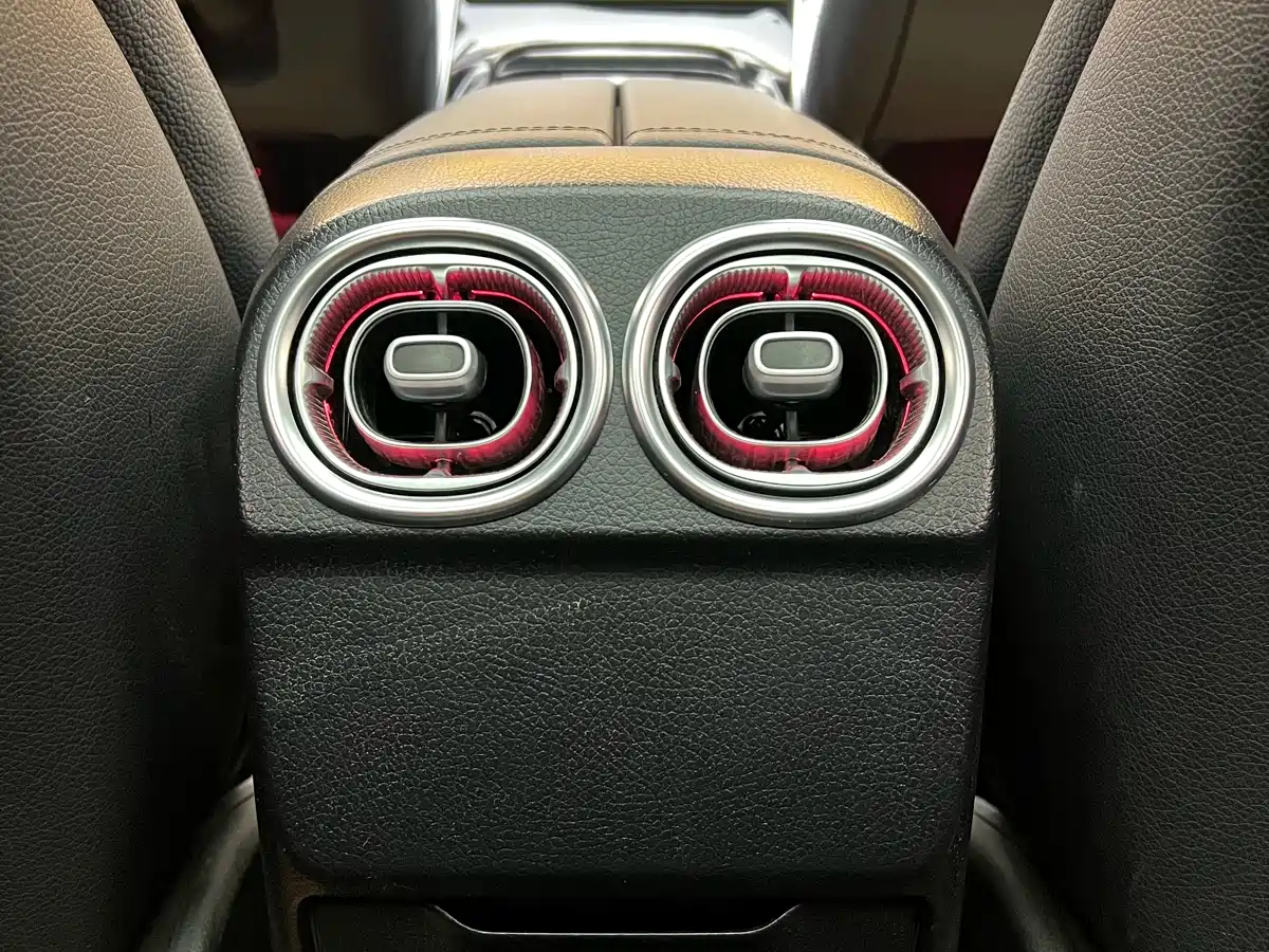 Mercedes-Benz C-Class 2024 C 260 L Sport фото 19