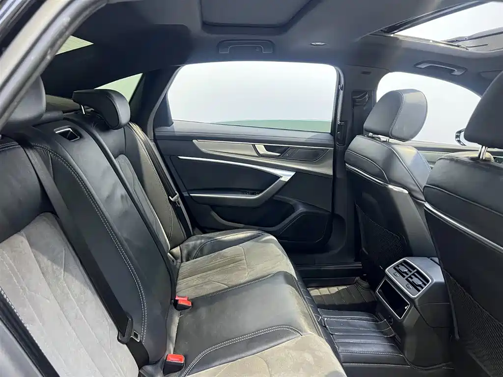 Audi A6L 2022 45 TFSI quattro Premium Dynamic фото 7