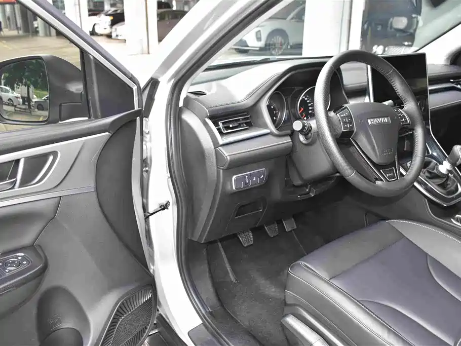 Фото 6 - Haval M6