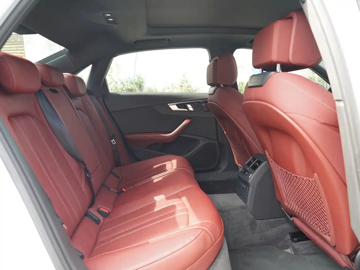 Audi A4L 2024 40 TFSI Luxury Dynamic фото 7